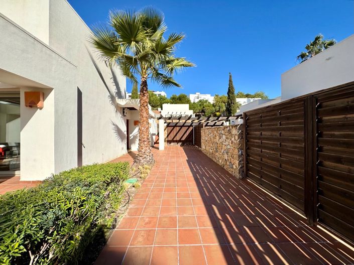 Image No.32-3 Bed Villa for sale