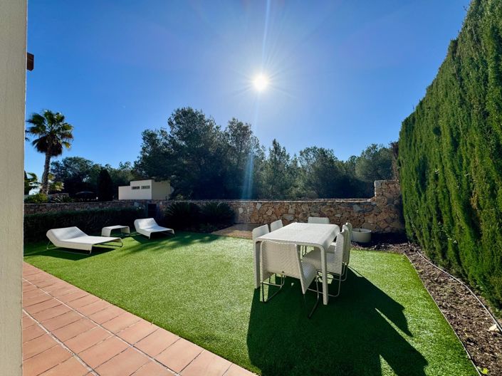 Image No.36-3 Bed Villa for sale