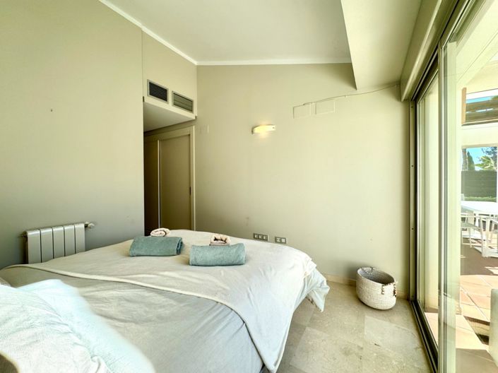 Image No.6-3 Bed Villa for sale