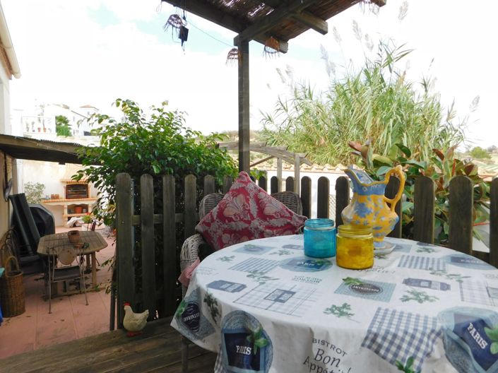 Image No.26-3 Bed Villa for sale