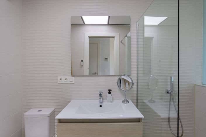 Image No.19-3 Bed Townhouse for sale