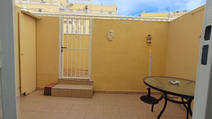 Image No.10-2 Bed Townhouse for sale