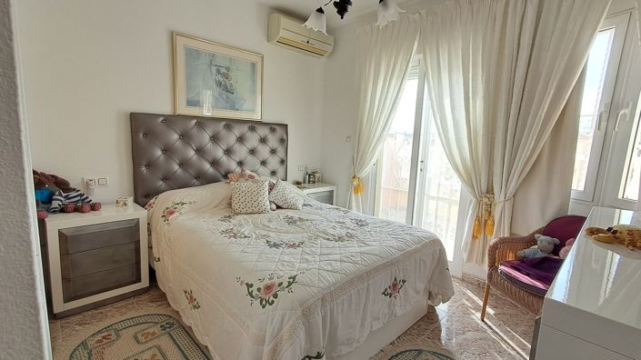 Image No.22-2 Bed Townhouse for sale