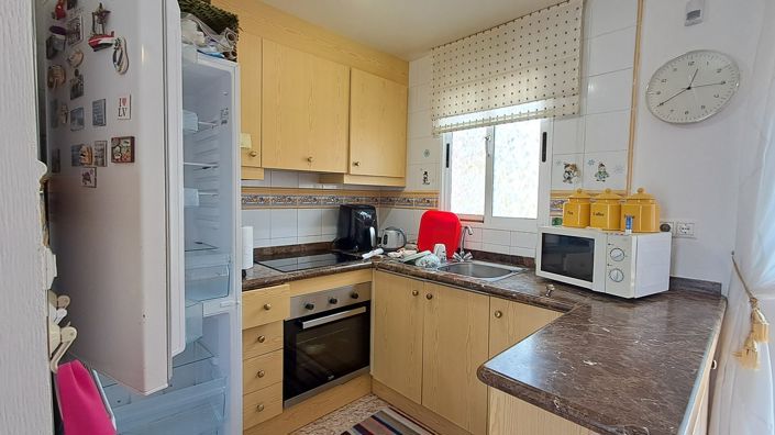 Image No.6-2 Bed Townhouse for sale