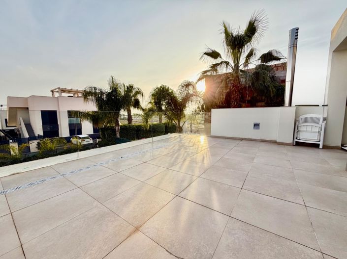 Image No.19-3 Bed Villa for sale