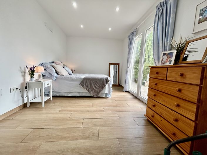 Image No.30-6 Bed Villa for sale