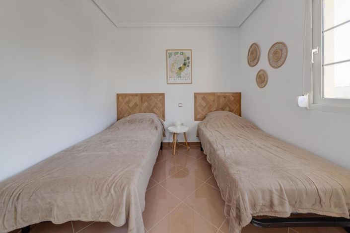 Image No.25-3 Bed Villa for sale