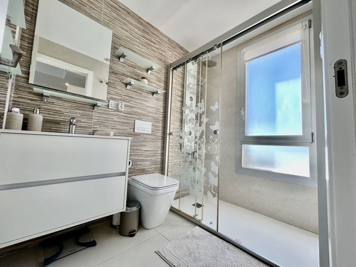 Image No.16-3 Bed Villa for sale