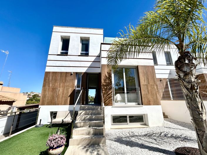 Image No.40-3 Bed Villa for sale