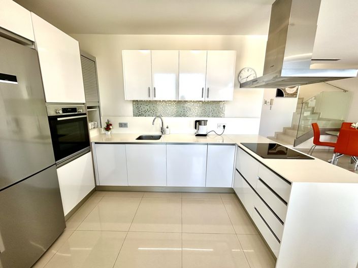 Image No.8-3 Bed Villa for sale