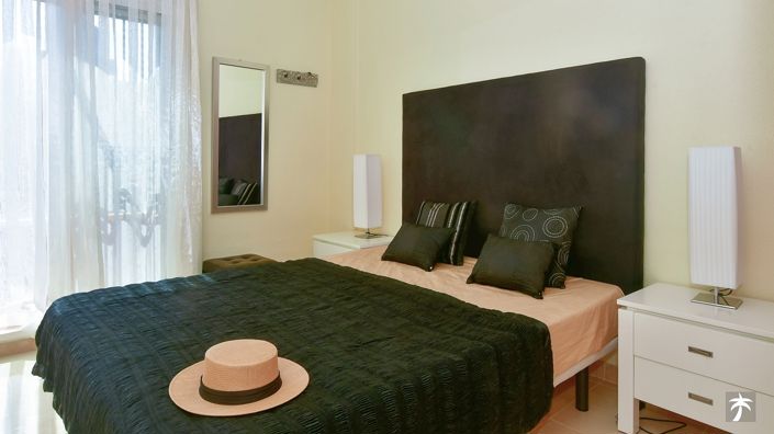 Image No.17-3 Bed Townhouse for sale