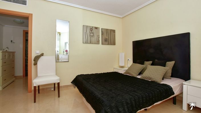 Image No.22-3 Bed Townhouse for sale