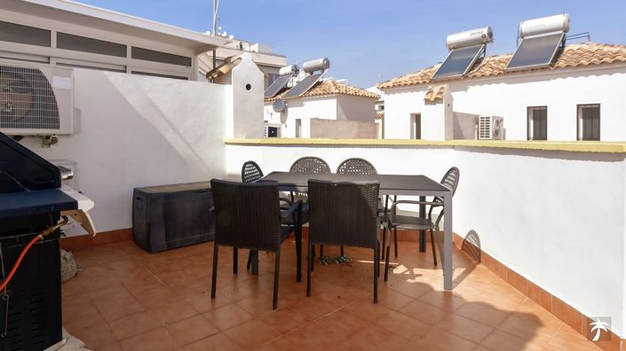 Image No.25-3 Bed Townhouse for sale