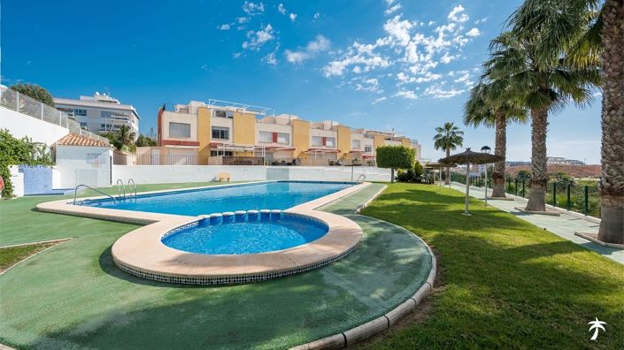 Image No.28-3 Bed Townhouse for sale