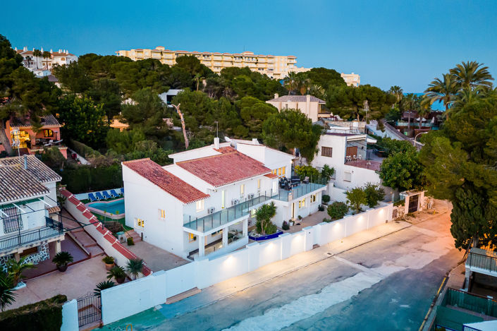 Image No.40-7 Bed Villa for sale