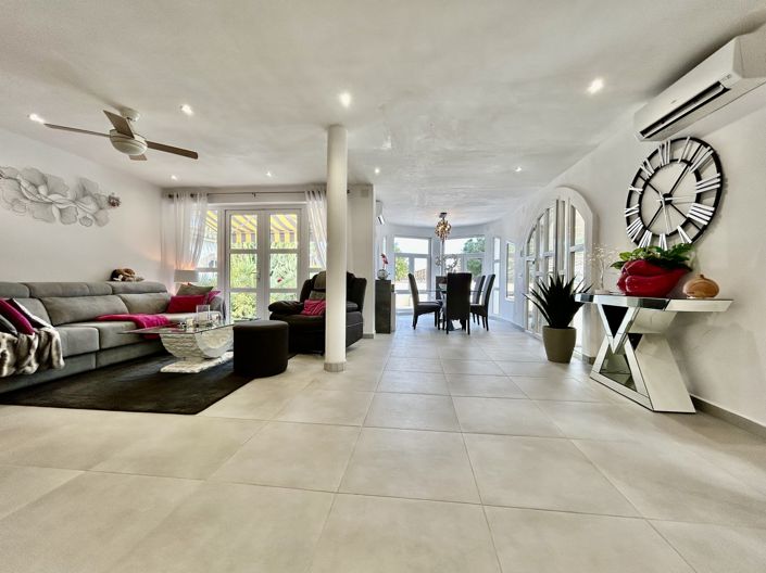 Image No.4-6 Bed Villa for sale