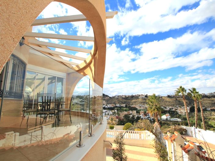 Image No.10-5 Bed Villa for sale