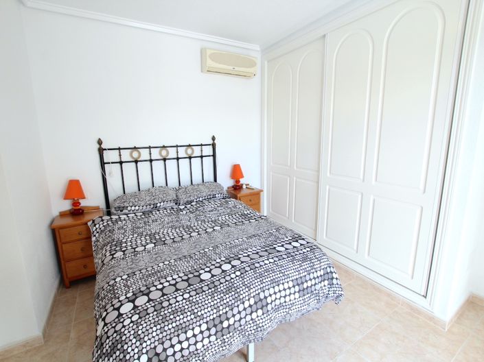 Image No.40-5 Bed Villa for sale