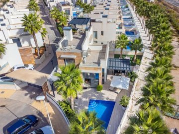 o1icqom98goqboe813tb10e1oi44nxlarge