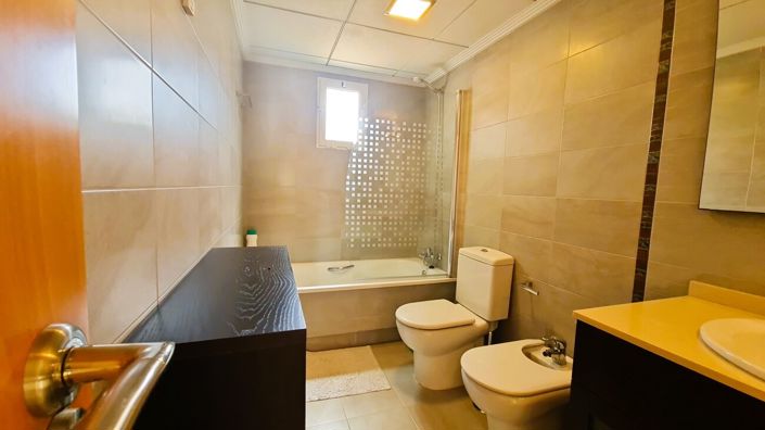 Image No.18-3 Bed Duplex for sale