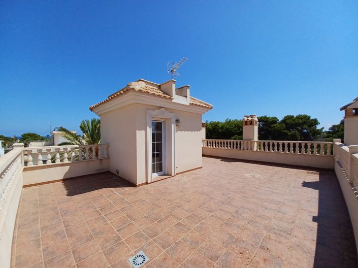 Image No.38-Villa de 5 chambres à vendre à Cabo Roig