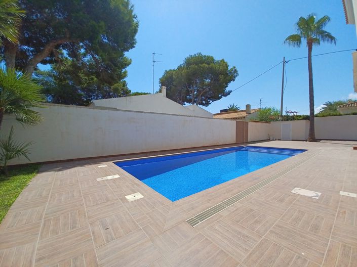 Image No.4-Villa de 5 chambres à vendre à Cabo Roig