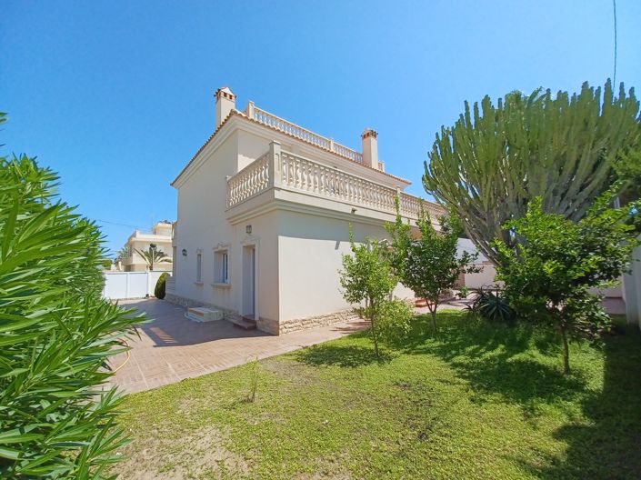 Image No.8-Villa de 5 chambres à vendre à Cabo Roig
