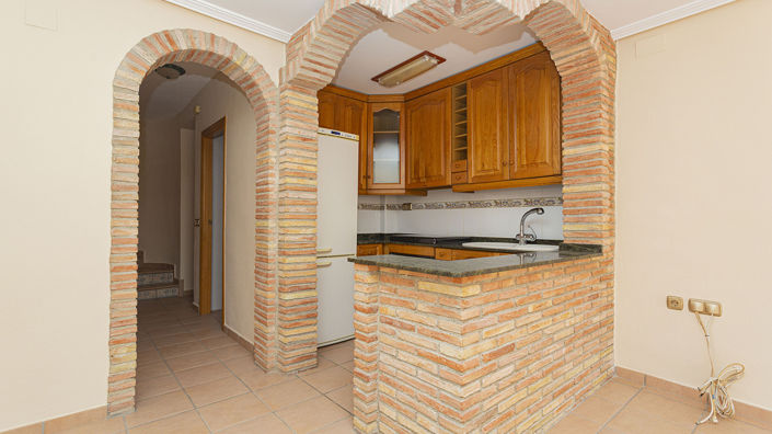 Image No.14-3 Bed Townhouse for sale