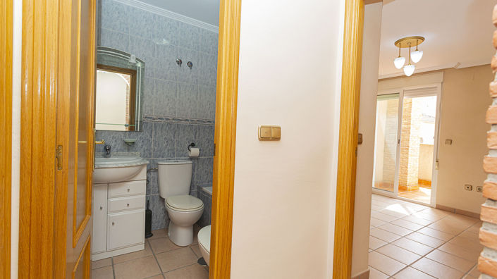 Image No.25-3 Bed Townhouse for sale