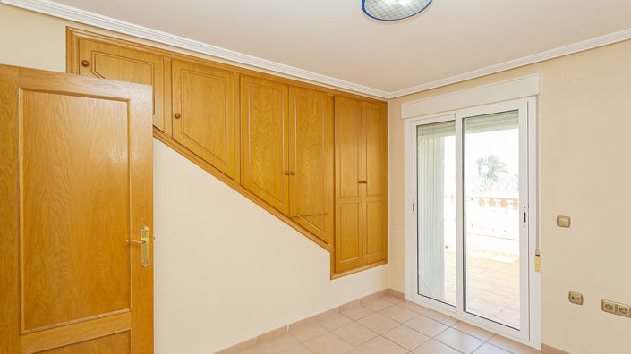 Image No.29-3 Bed Townhouse for sale