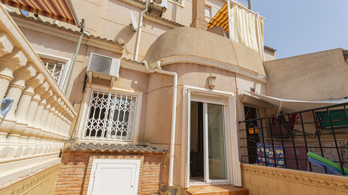 Image No.4-3 Bed Townhouse for sale