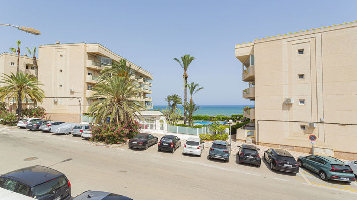 Image No.41-3 Bed Townhouse for sale