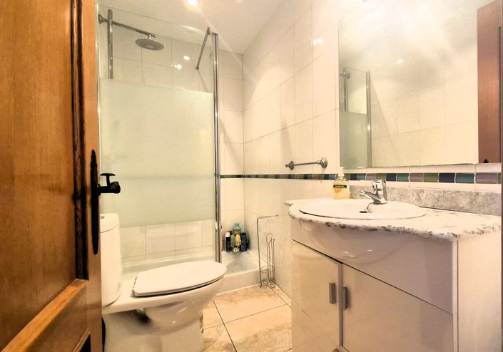 Image No.18-4 Bed Villa for sale