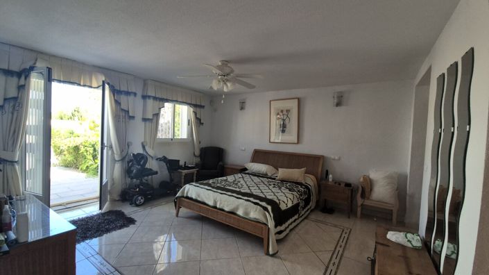 Image No.22-4 Bed Villa for sale