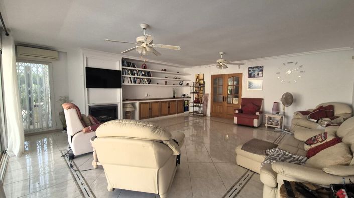 Image No.30-4 Bed Villa for sale