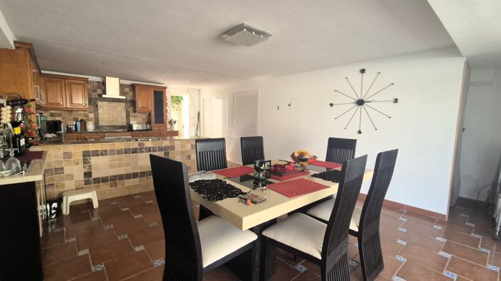 Image No.32-4 Bed Villa for sale