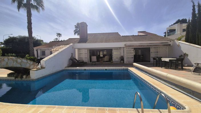 Image No.38-4 Bed Villa for sale