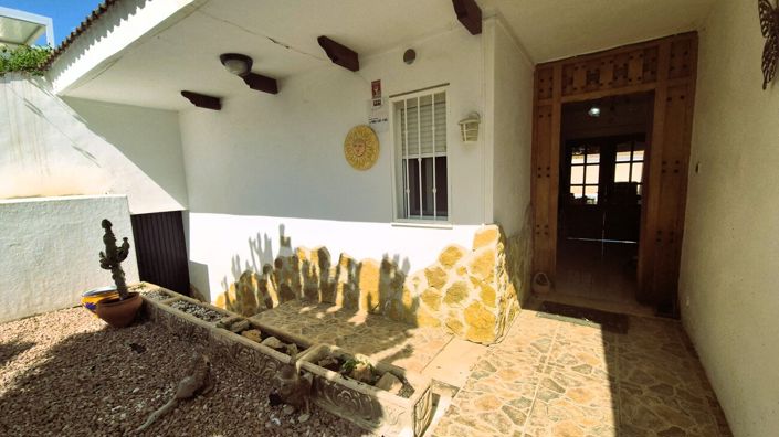 Image No.4-4 Bed Villa for sale