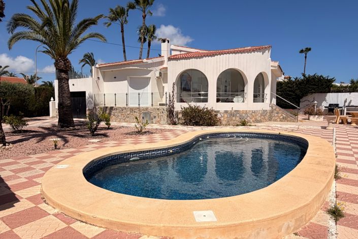 Image No.12-3 Bed Villa for sale