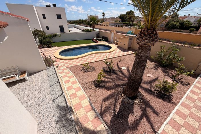 Image No.20-3 Bed Villa for sale