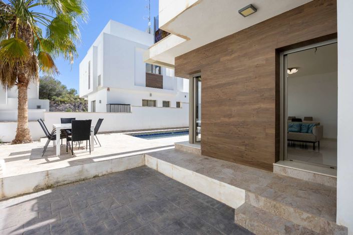 Image No.30-3 Bed Villa for sale