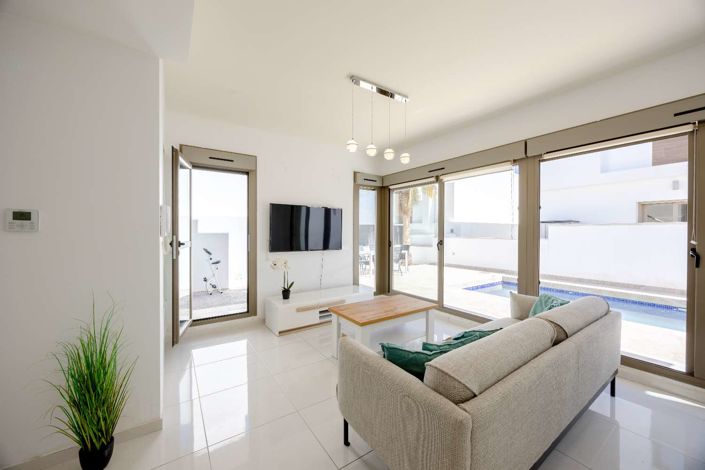 Image No.6-3 Bed Villa for sale