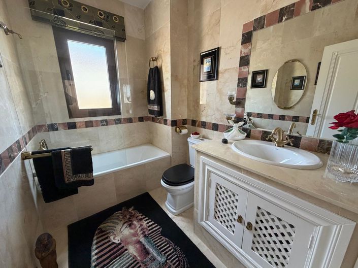 Image No.21-3 Bed Penthouse for sale