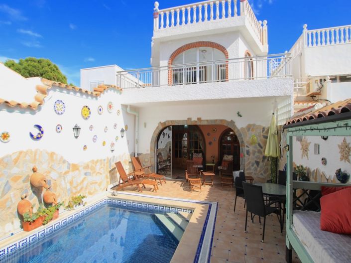Image No.8-3 Bed Villa for sale