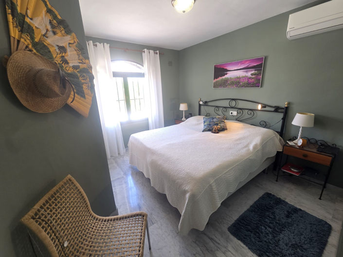 Image No.18-3 Bed Villa for sale