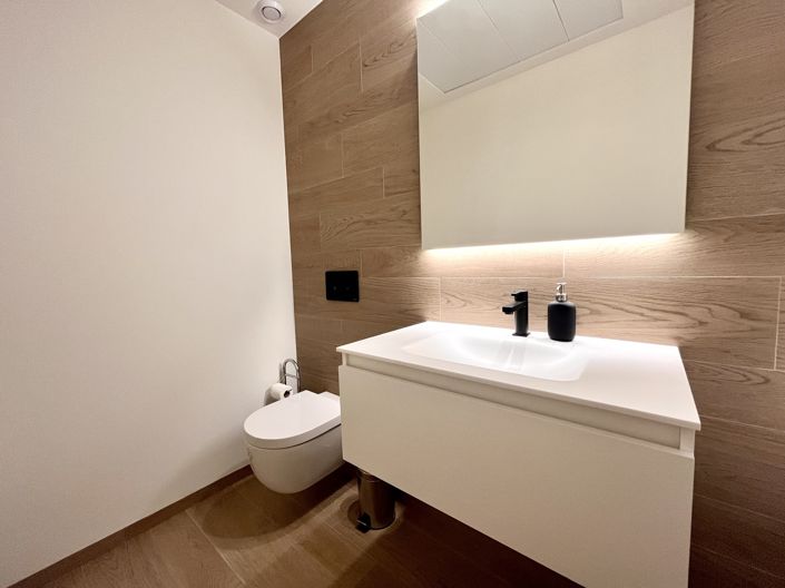 Image No.16-2 Bed Apartment for sale