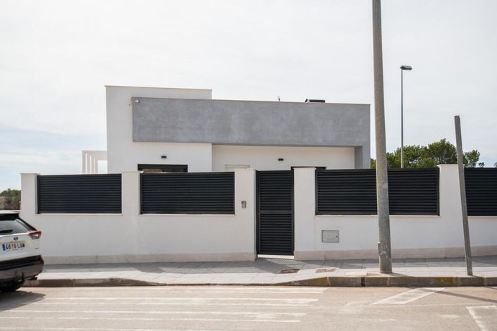 Image No.7-3 Bed Villa for sale