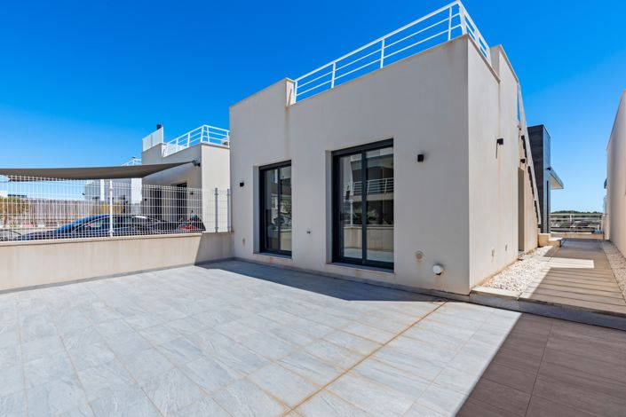 Image No.5-5 Bed Villa for sale