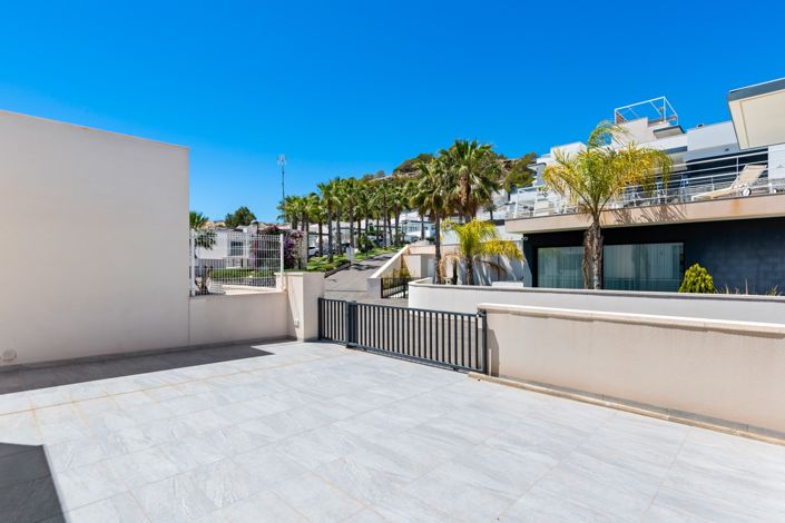 Image No.6-5 Bed Villa for sale