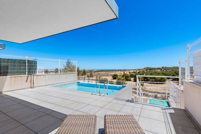 Image No.8-5 Bed Villa for sale